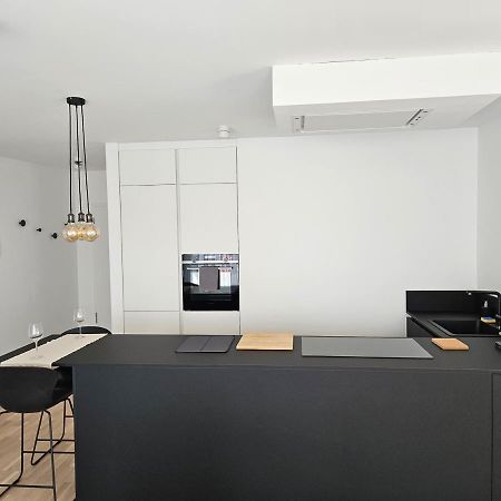 New Spacious Two Bedroom Center With Parking, Near Public Transport 卢森堡 外观 照片
