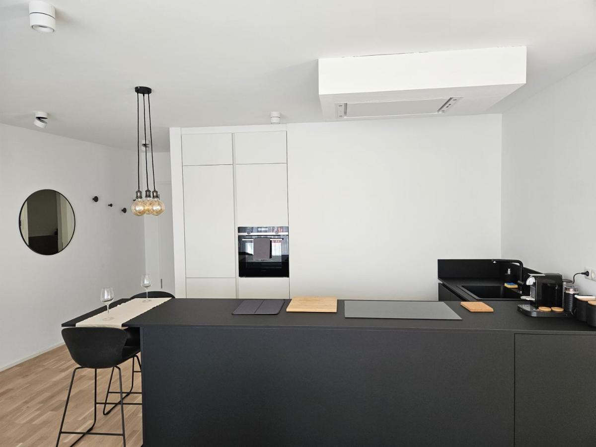 New Spacious Two Bedroom Center With Parking, Near Public Transport 卢森堡 外观 照片